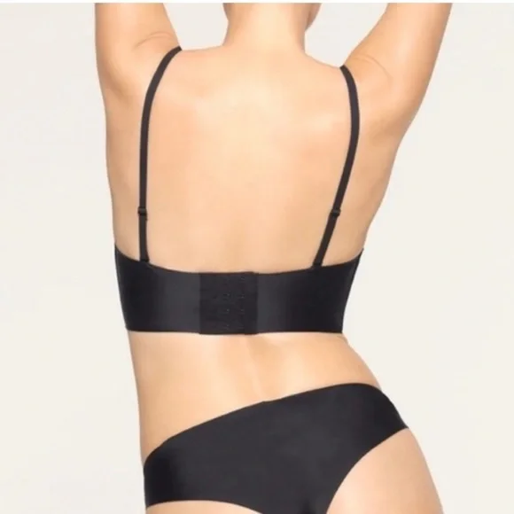 NWT SKIMS (B24) Deep Plunge Shape wear Bra Black Size L onyx - Picture 2 of 7